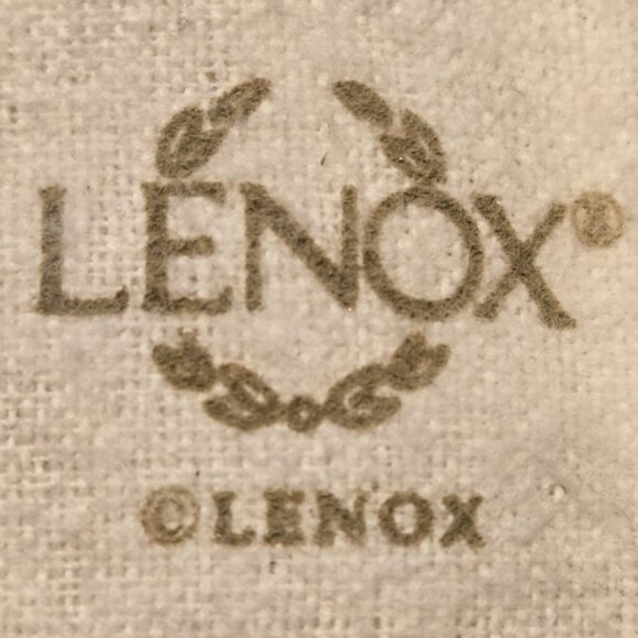 Gorgeous LENOX Crystal, Sterling Silver Butterfly Ladies Butterfly Watch - Picture 6 of 9